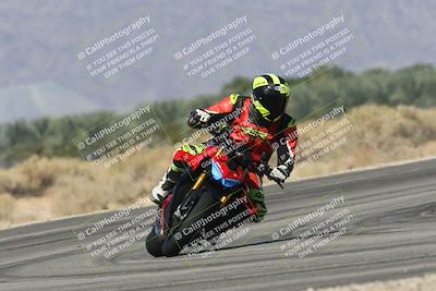 media/Oct-13-2025-Moto Forza (Mon) [[a66d839500]]/3-B Group/Session 3 (Turn 16)/